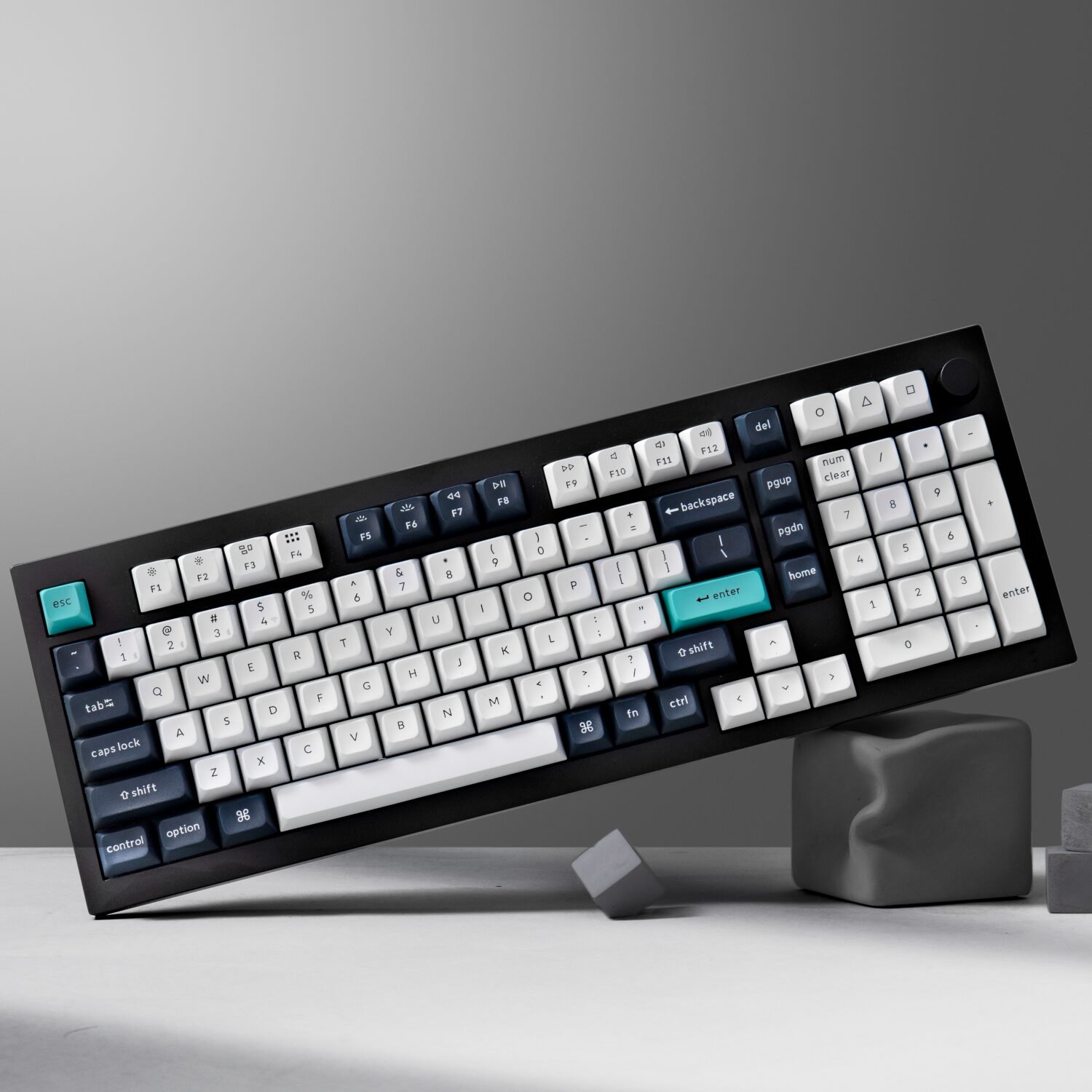 Keychron Q5M-M1 QMK/VIA Wireless Custom Keyboard - Black - Image 5