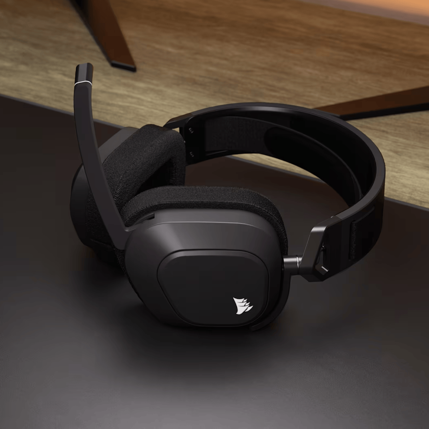 Corsair HS80 MAX WIRELESS Gaming Headset - Steel Gray (AP) - Image 6